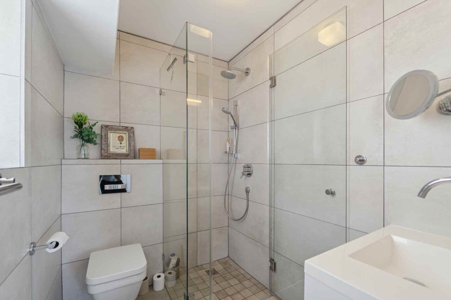 2 Bedroom Property for Sale in Mouille Point Western Cape